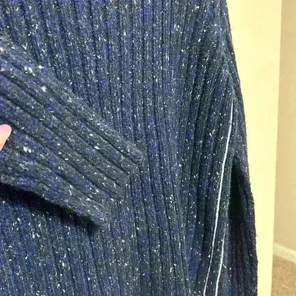 The Row - Picture 4 of 8